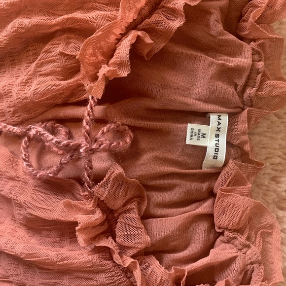 MAX STUDIO- size med - Sleeveless Top -women’s - Picture 2 of 6